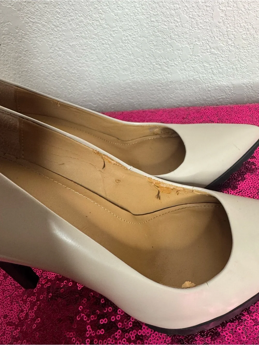 2/for $20 🪩 CALVIN KLEIN Beige High Heel Pointed Toe Pumps (Women’s 8.5)